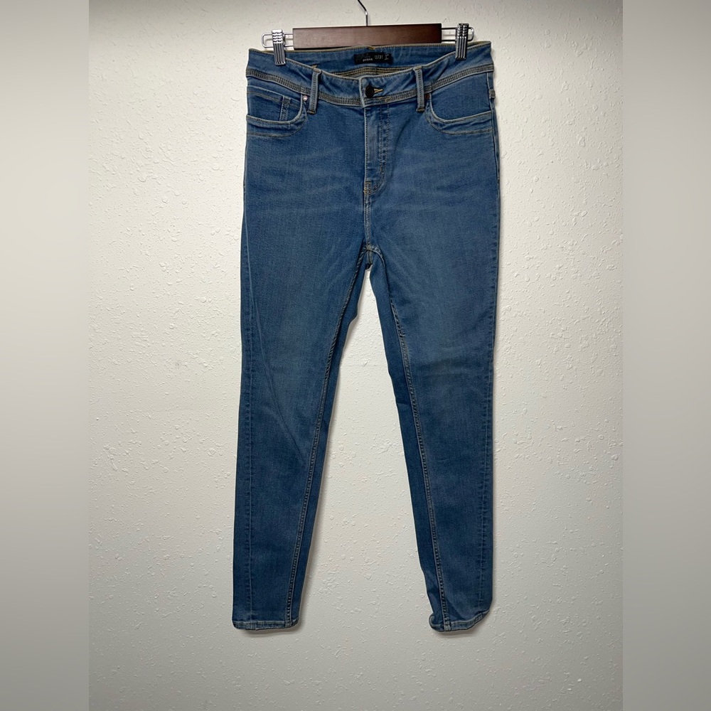 Prana Blue Denim Strait‎ Leg Jeans Women's Size 12/31 Organic Cotton Mid Rise